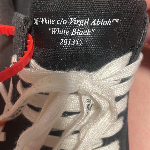 Off-white sneakers - Picture 7 of 7